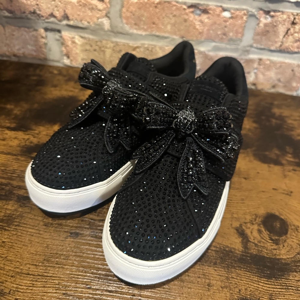 Kurt Geiger Crystal Bow Woman’s Sneakers Size 7.5